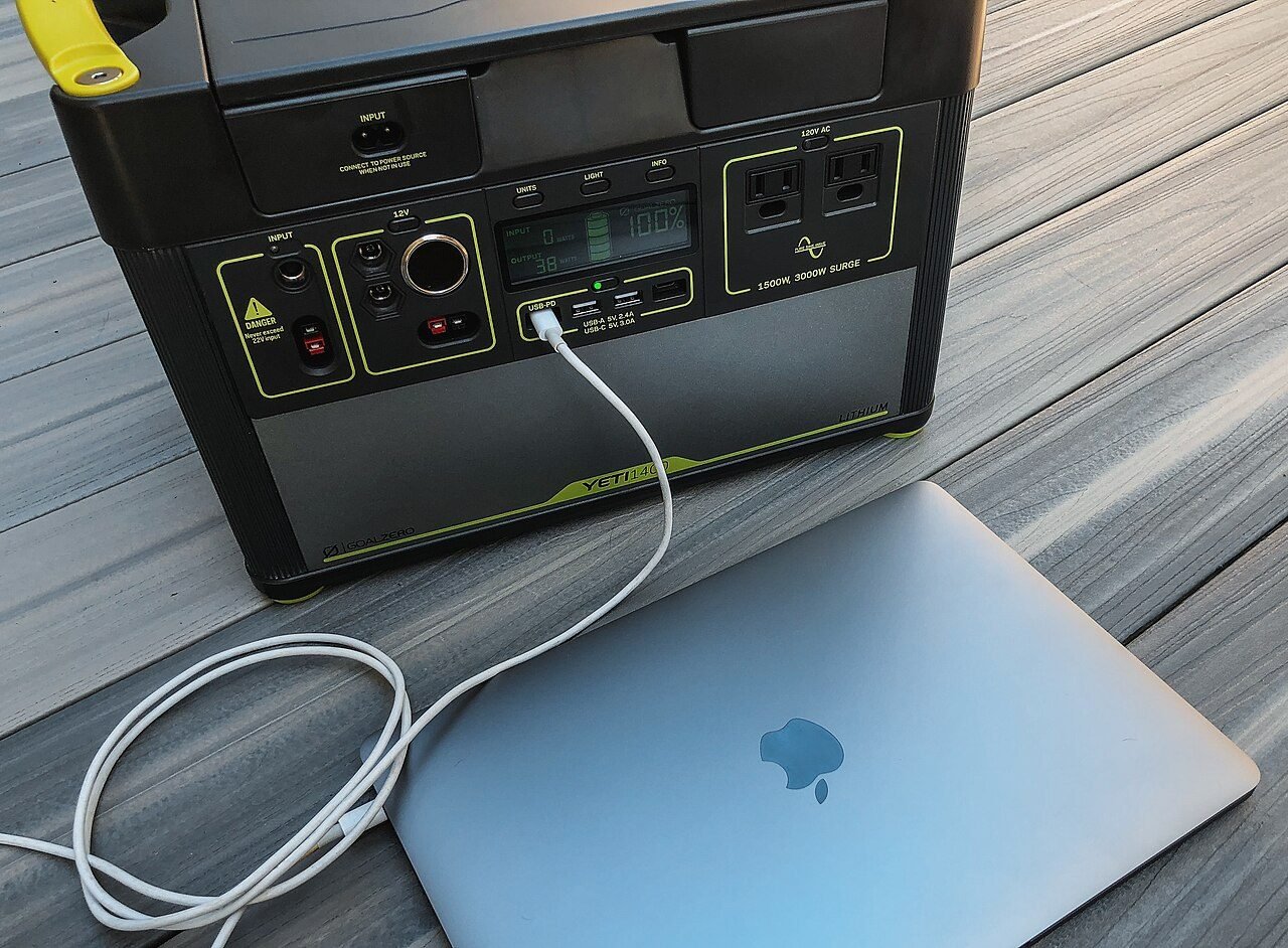 EcoFlow vs Jackery: portable power stations compared